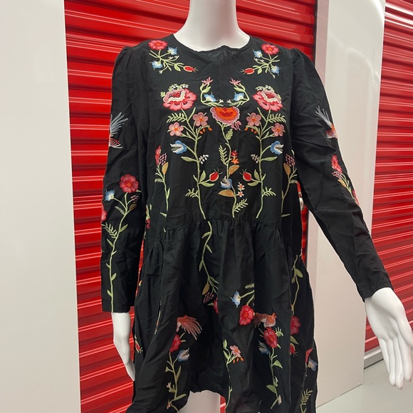 Zara Black Dress with Red Floral Detail - Picture 5 of 7